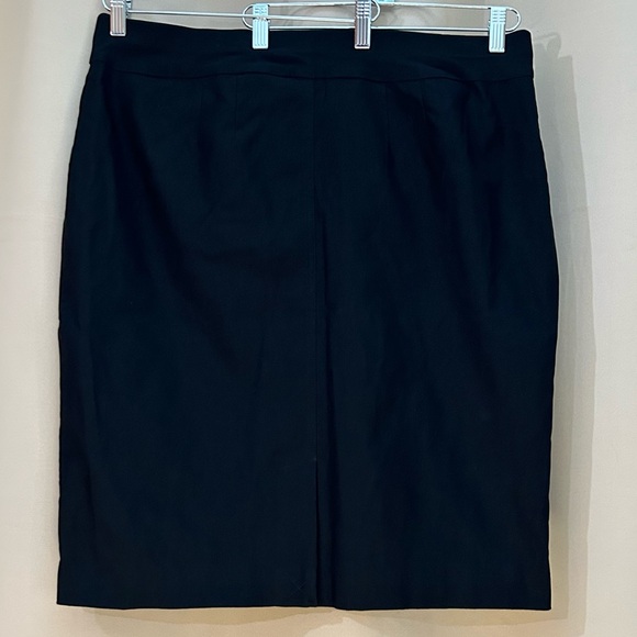 Penningtons Savvy Fit Black Stretch Pencil Skirt. Burnout velvet panel. Size 18 - Picture 2 of 10
